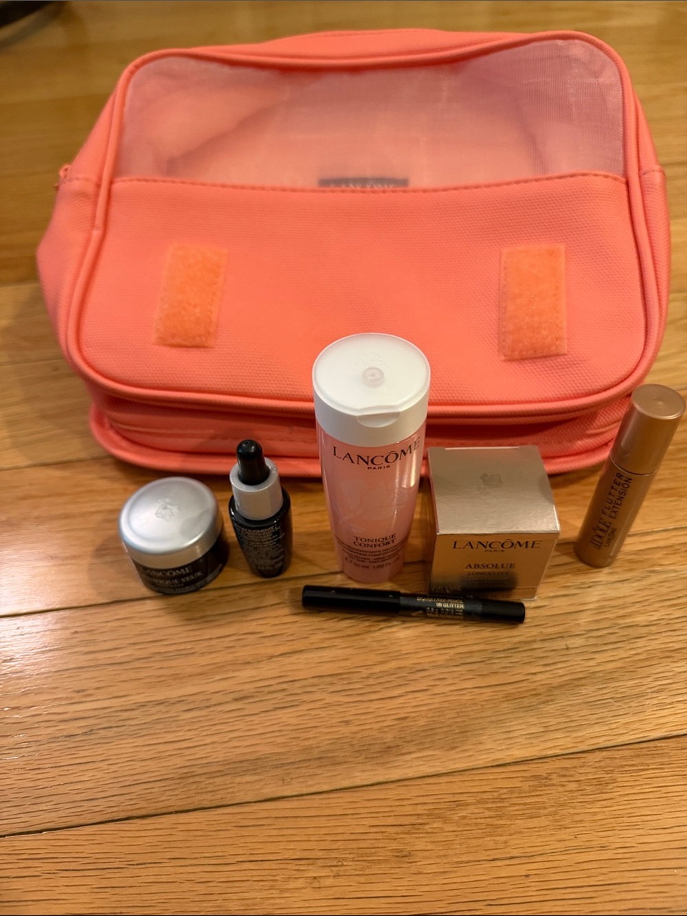 Lancôme travel set with hanging cosmetic bag NWT